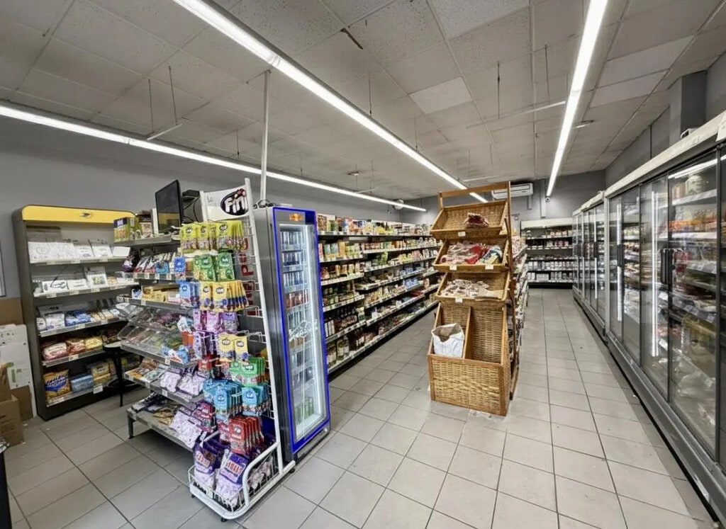 Vente Commerce 96 m² - Photo 1