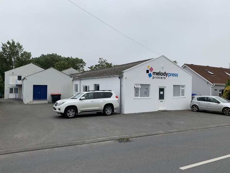 La Route De Picquerel, Guernsey for sale - Primary Photo - Image 1 of 1