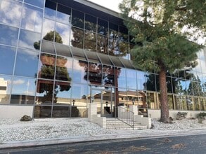 5542 Buckingham Dr, Huntington Beach, CA for sale Building Photo- Image 1 of 11