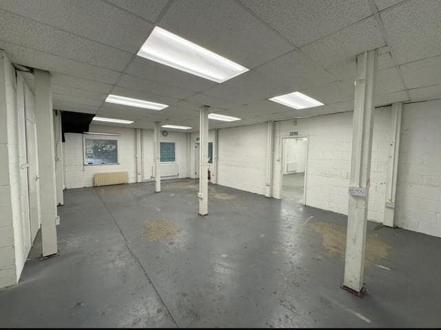 Farthing Rd, Ipswich to rent - Building Photo - Image 3 of 8