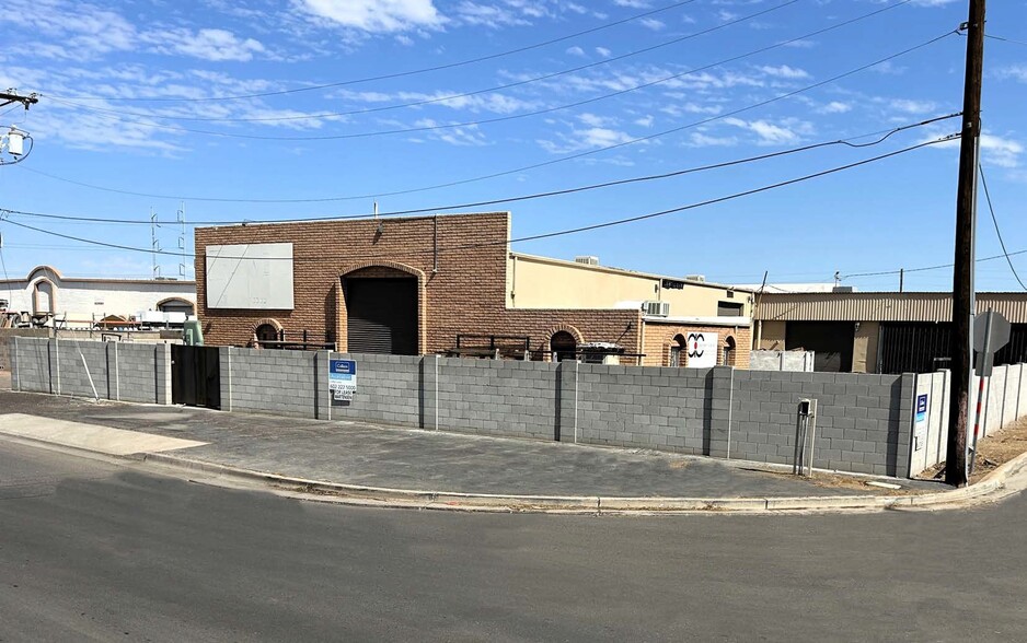 102 W Maricopa Fwy, Phoenix, AZ for rent - Building Photo - Image 1 of 8