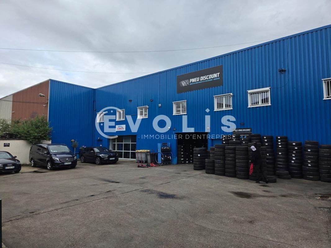Light Industrial in Choisy-le-Roi for sale Building Photo- Image 1 of 10