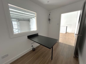 32 Burrington Way, Plymouth to rent Interior Photo- Image 2 of 7