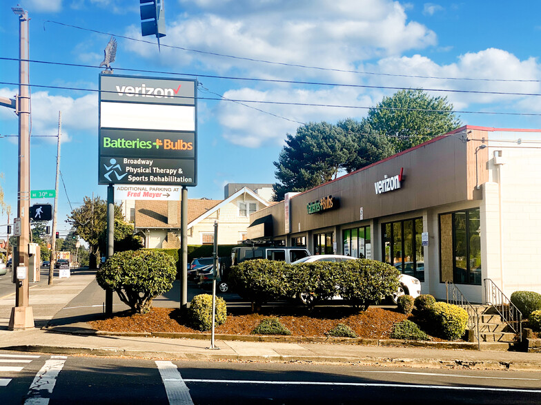 3004-3016 NE Broadway St, Portland, OR for sale - Building Photo - Image 1 of 1