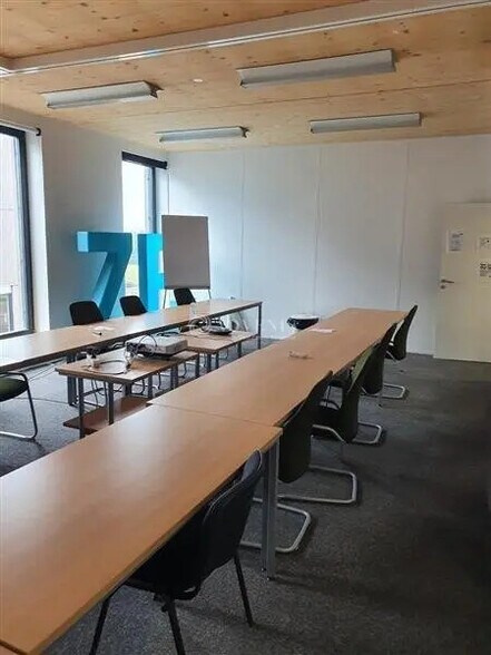 Office in Maxéville to rent - Interior Photo - Image 2 of 9