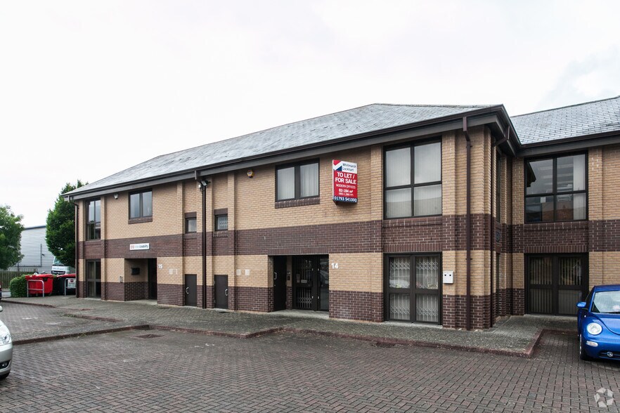 Bumpers Farm, Chippenham to rent - Building Photo - Image 2 of 5