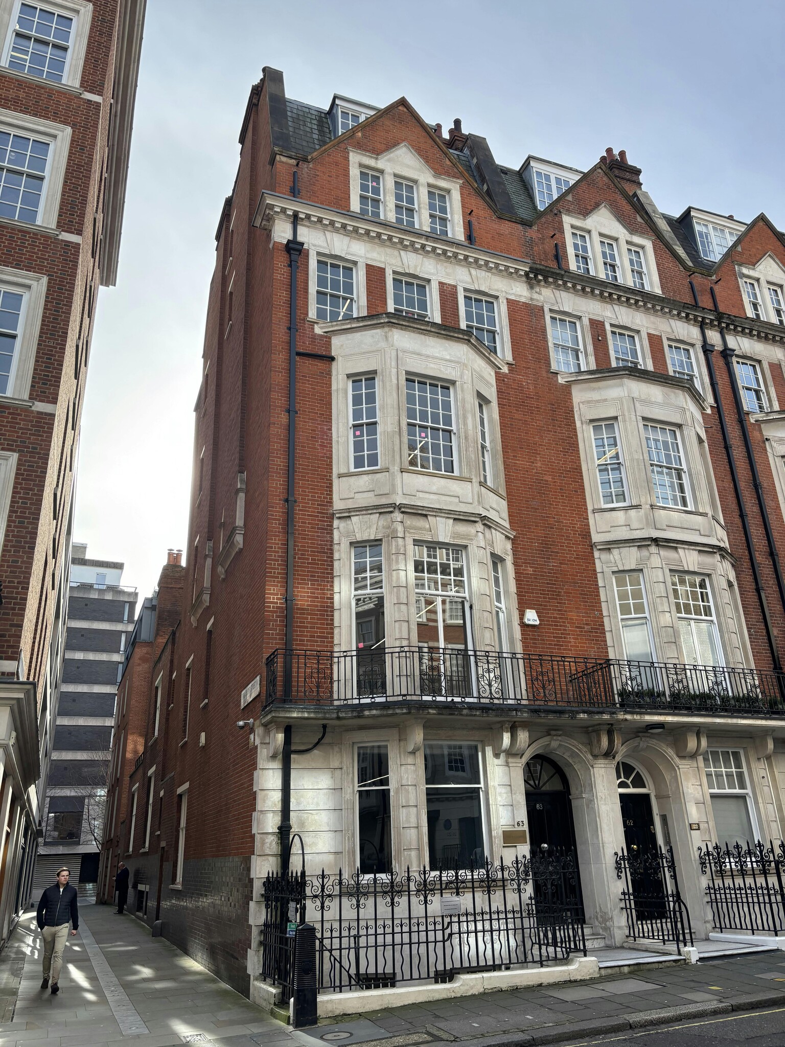 63 Grosvenor St, London to rent Building Photo- Image 1 of 7