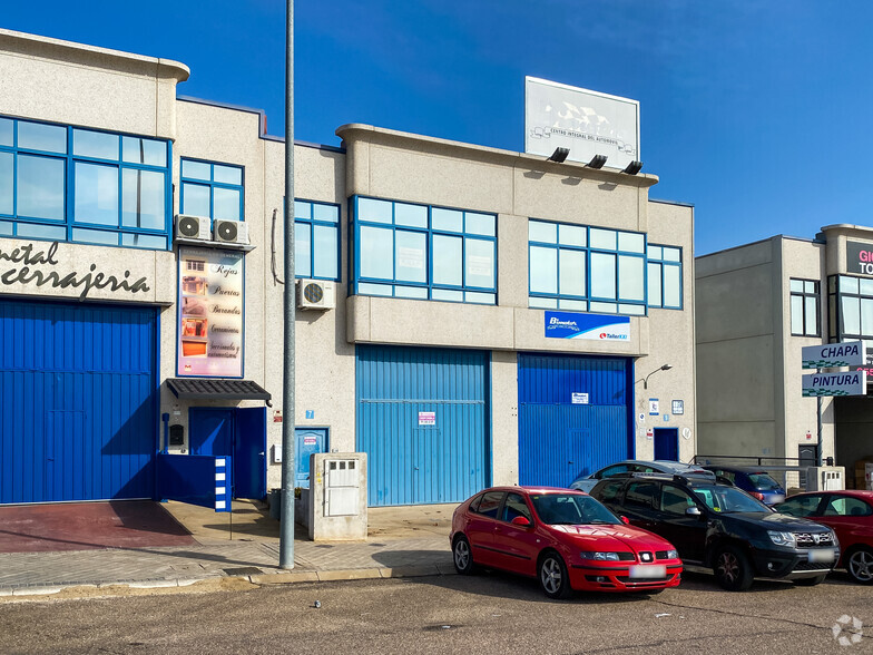 Industrial in Arroyomolinos, MAD for sale - Primary Photo - Image 1 of 27