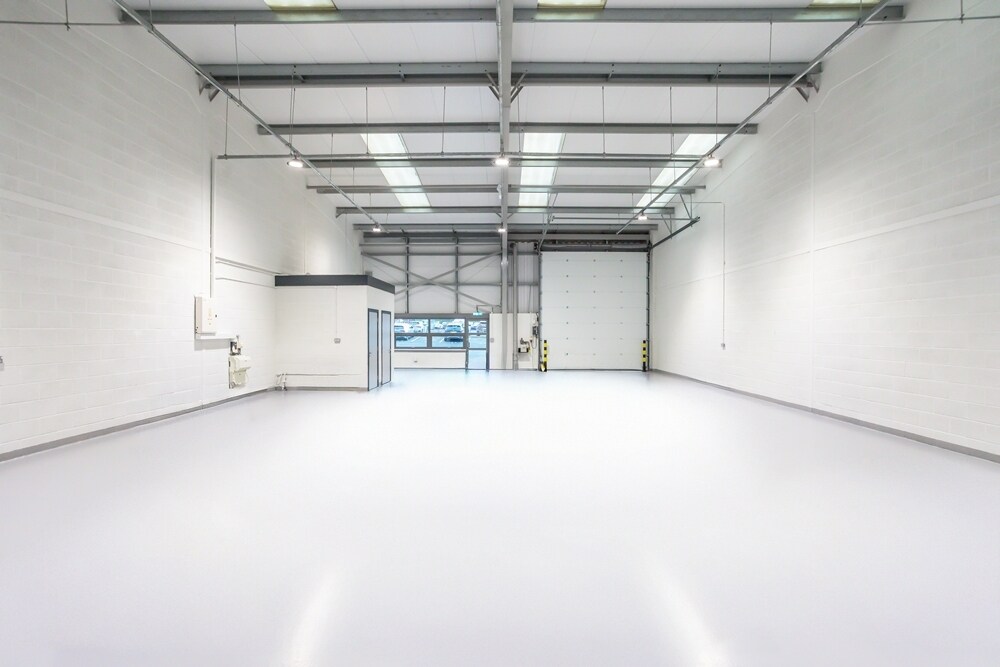 4 Keys Park Rd, Cannock to rent Interior Photo- Image 1 of 4