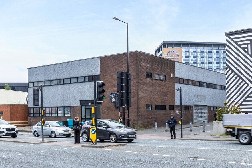 92-96 St James Blvd, Newcastle Upon Tyne to rent - Building Photo - Image 2 of 2