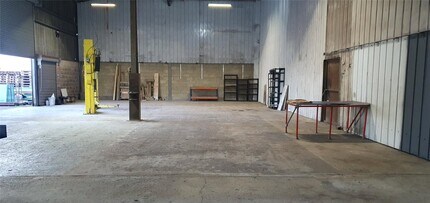 Sharcott Drove, Pewsey to rent Interior Photo- Image 2 of 8