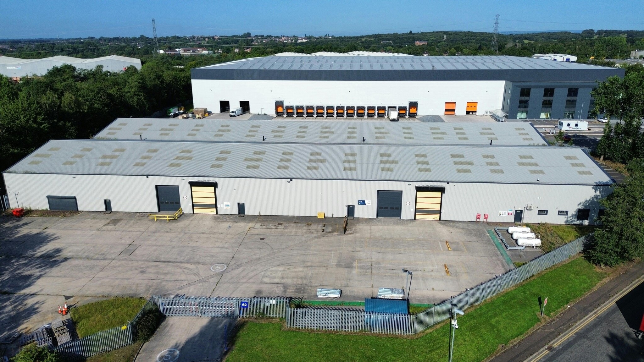 Touchet Hall Rd, Manchester to rent Building Photo- Image 1 of 9