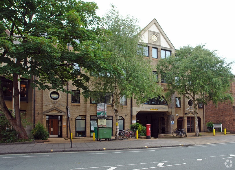 38 St. Aldates, Oxford to rent - Building Photo - Image 2 of 4