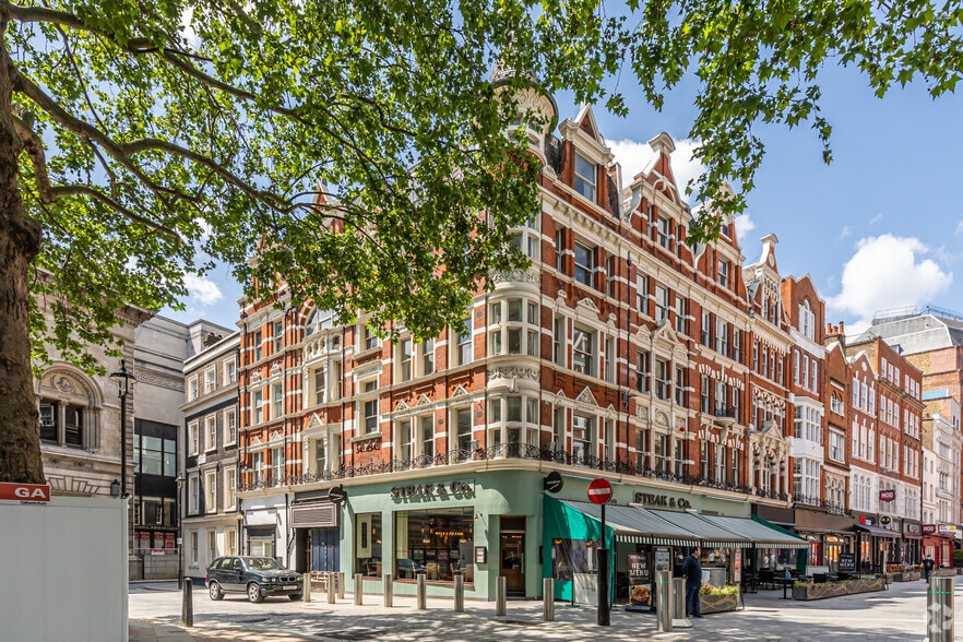 3-5 Charing Cross Rd, London for sale - Primary Photo - Image 1 of 1