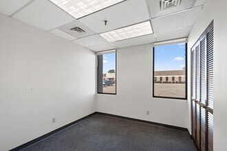 9701-9727 Valley View Rd, Eden Prairie, MN to rent Interior Photo- Image 1 of 6