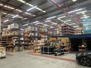 Woolmer Way, Bordon to rent Interior Photo- Image 1 of 6