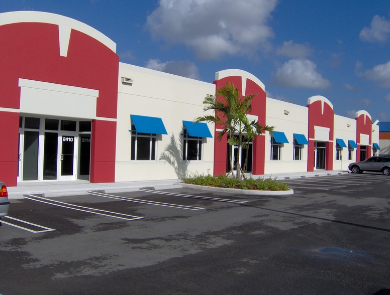 2400-2420 NW 87th Pl, Doral, FL for rent - Building Photo - Image 1 of 3