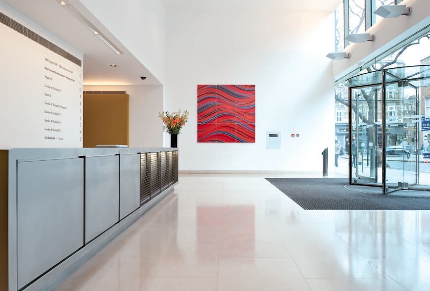 22-24 Percy St, London to rent - Interior Photo - Image 3 of 7