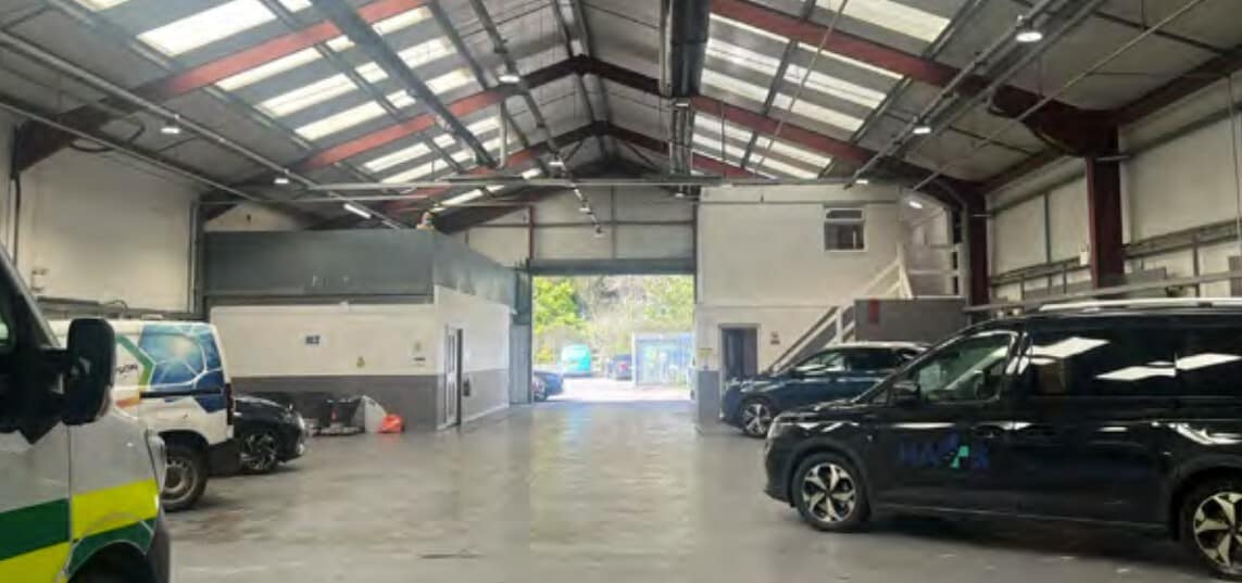 Lucy Rd, Neath to rent Interior Photo- Image 1 of 2