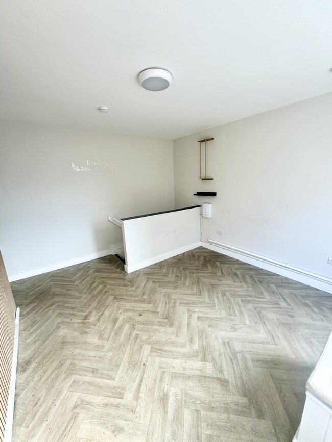 More details for 54 Market Place, York - Retail to Rent