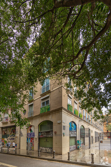 Plaça de les Caramelles, Barcelona, Barcelona for sale - Building Photo - Image 2 of 2