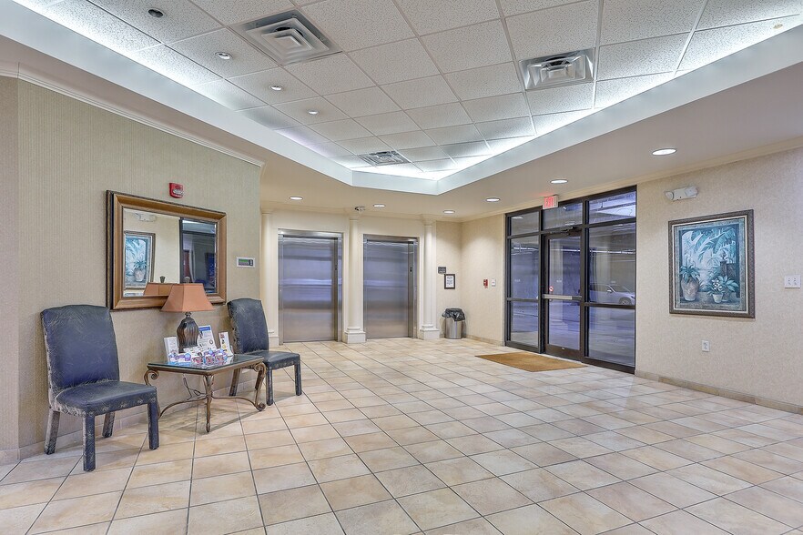 597 Old Mount Holly Rd, Goose Creek, SC for rent - Lobby - Image 1 of 4