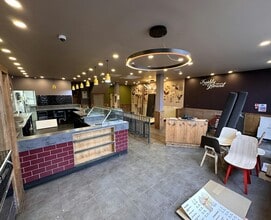 4 Peel St, Barnsley to rent Interior Photo- Image 1 of 2