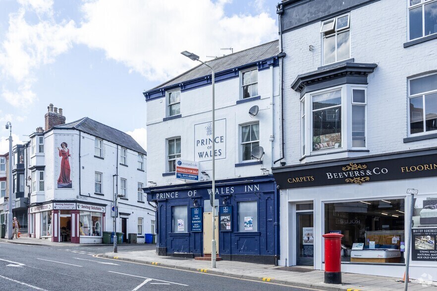 2 Castle Rd, Scarborough for sale - Building Photo - Image 2 of 3