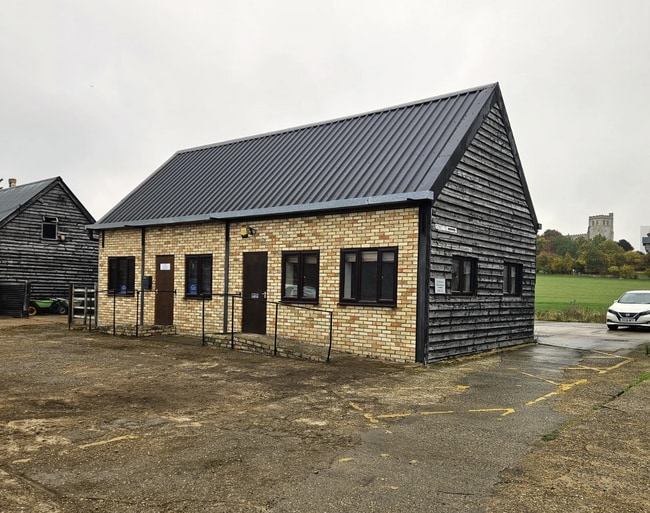More details for Sparrow Hall Farm, Leighton Road, Edlesborough, Dunstable - Office to Rent