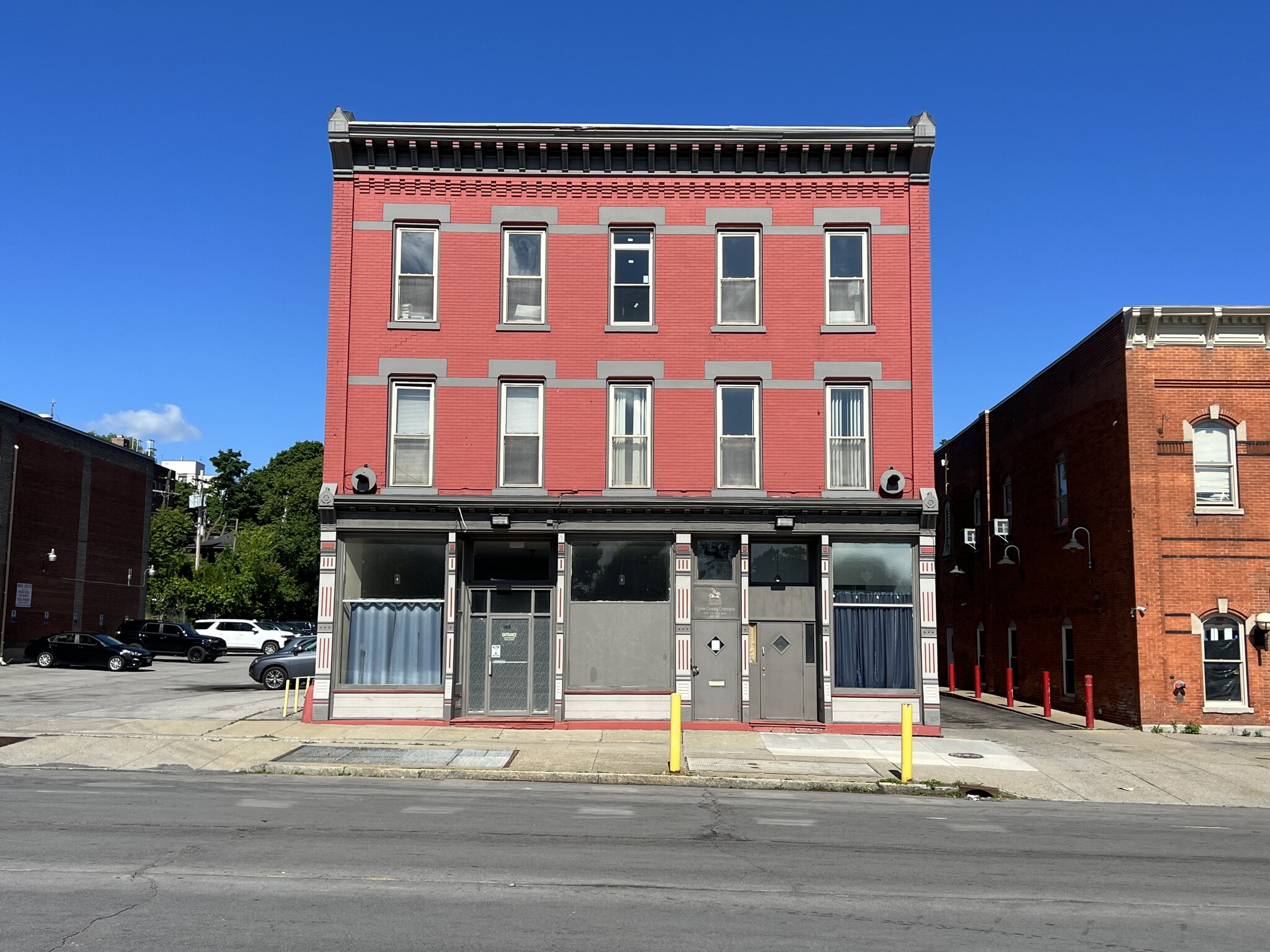 1412 Main St, Buffalo, NY for rent Building Photo- Image 1 of 7