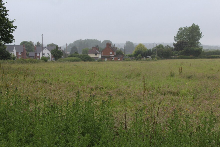 10 Woodview Close, Worcester for sale - Other - Image 1 of 4