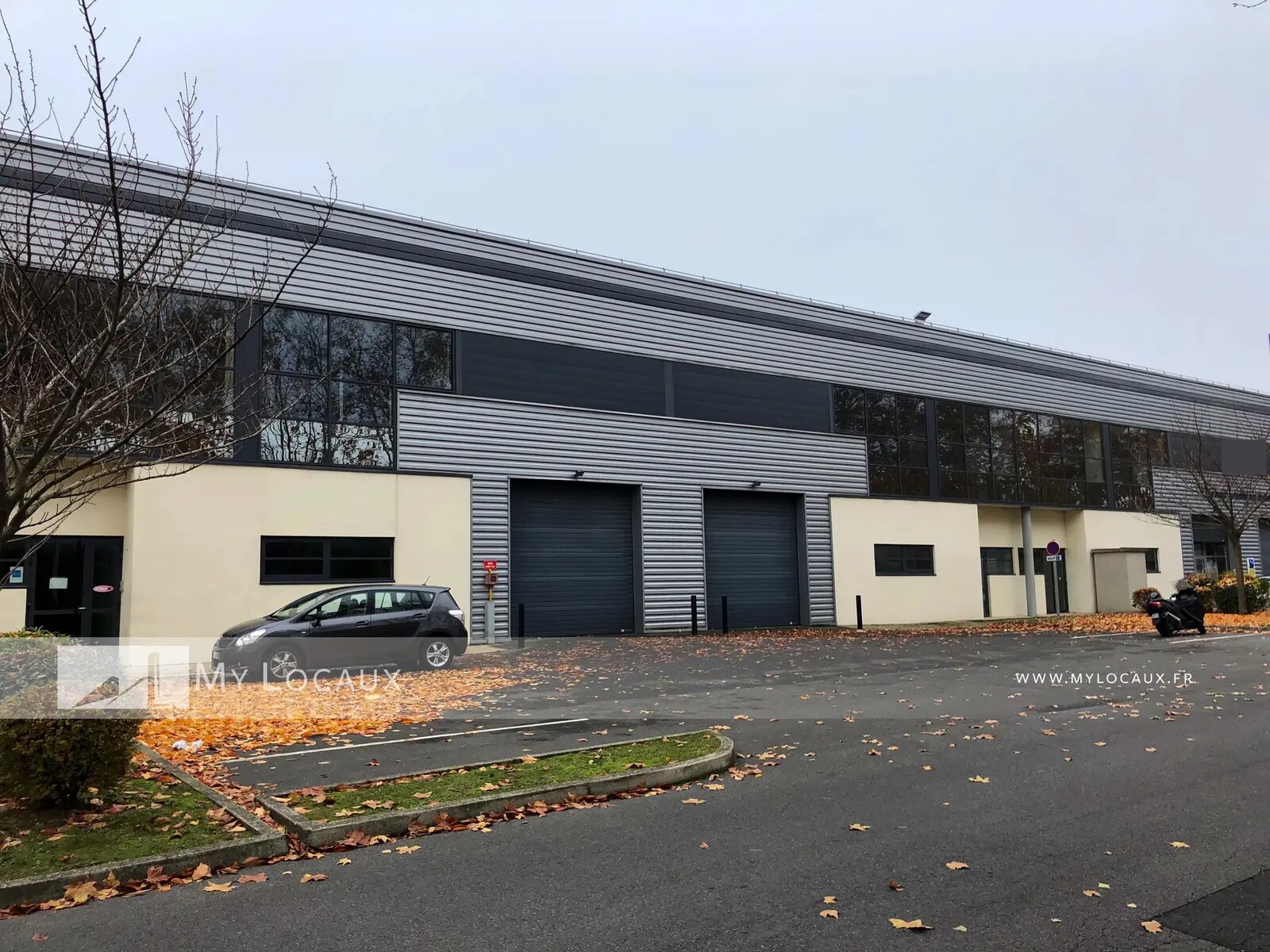 Light Industrial in Le Blanc-Mesnil to rent Building Photo- Image 1 of 2