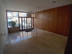 Retail in Igualada, Barcelona to rent Interior Photo- Image 1 of 15