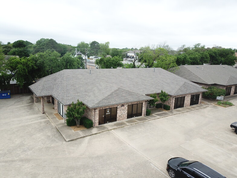 206 Elm St, Lewisville, TX for rent - Building Photo - Image 1 of 6