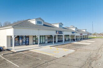 3502-3530 W Willow Knolls Dr, Peoria, IL for rent Building Photo- Image 1 of 4