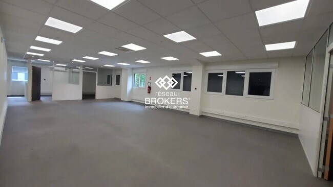 Vente Bureaux 521 m² à 1 107 m²