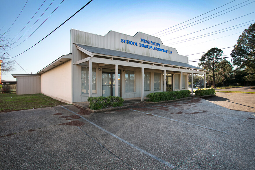 489 Springridge Rd, Clinton, MS for sale - Building Photo - Image 1 of 1