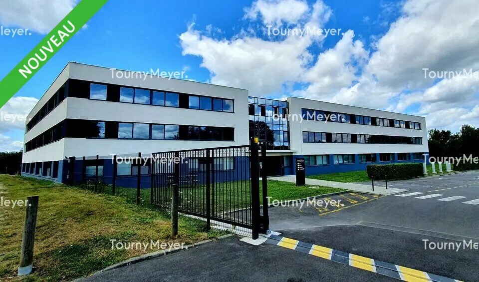Location Bureaux 278 m² - Photo 1