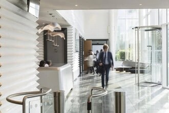 9-11 Rue Du Débarcadère, Colombes to rent Interior Photo- Image 2 of 18