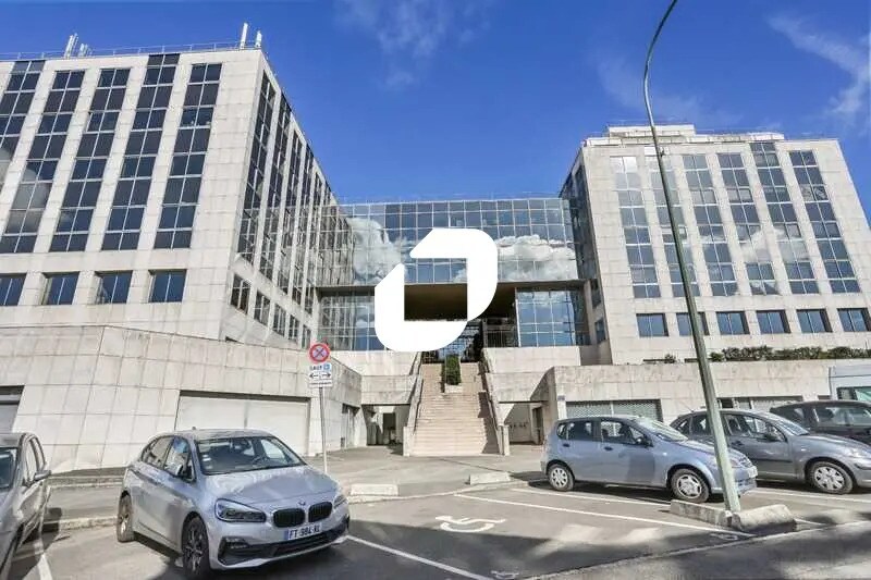 21-37 Rue De Stalingrad, Arcueil to rent Primary Photo- Image 1 of 37