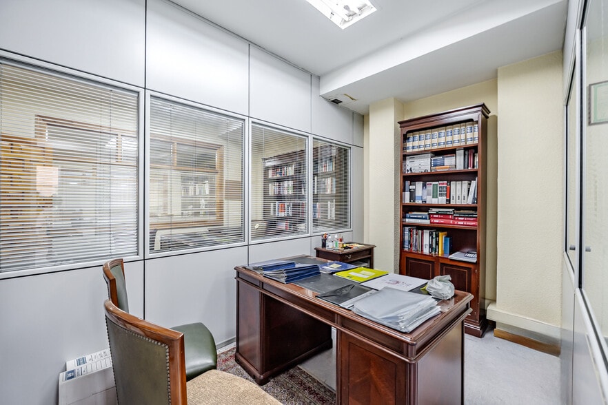 Build-to-Rent in Madrid, Madrid for sale - Interior Photo - Image 1 of 6