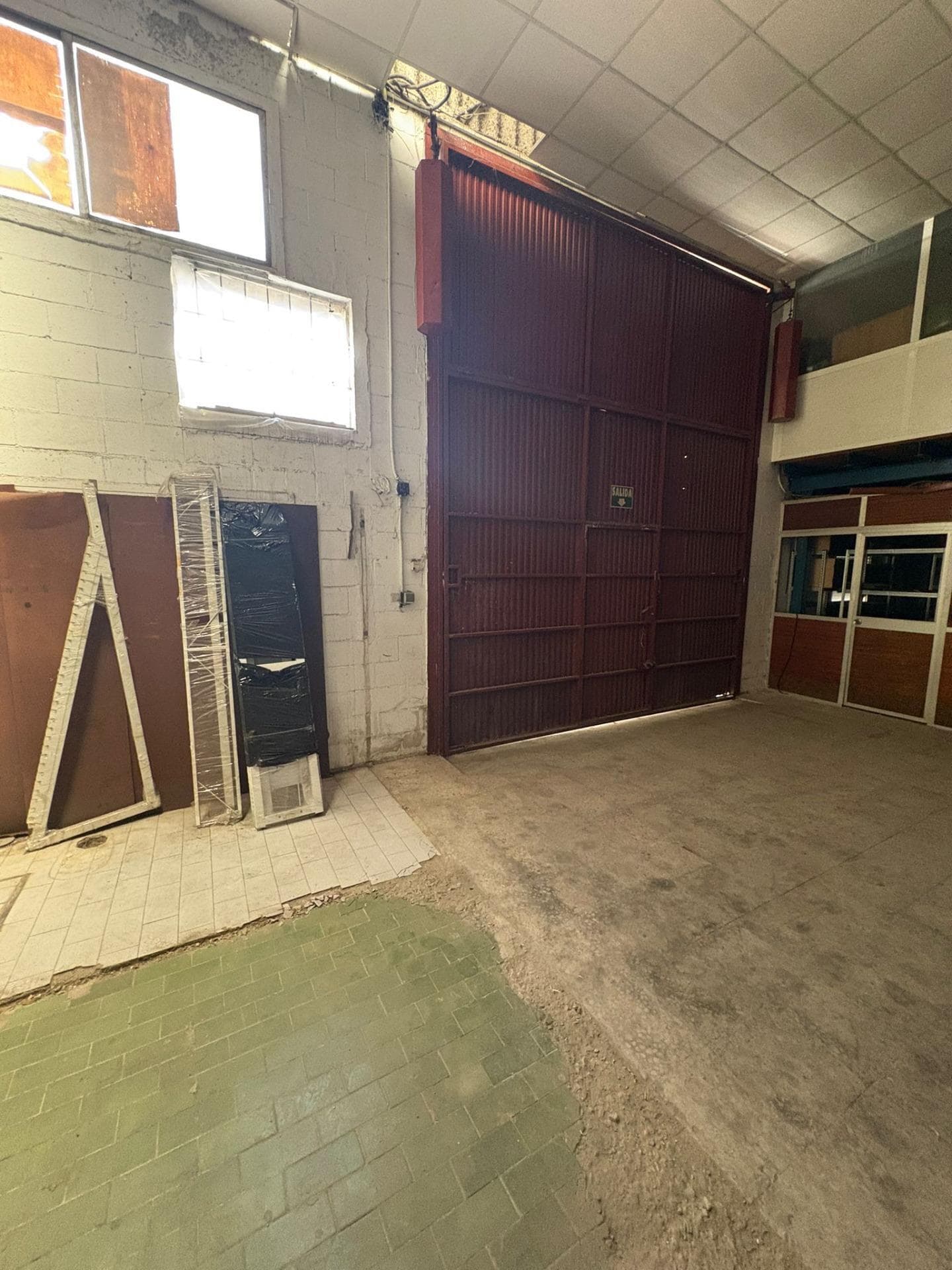 Industrial in SEVILLA, Sevilla to rent Interior Photo- Image 1 of 6