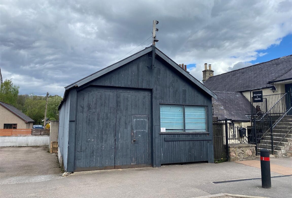 106 High St, Aberlour for sale Primary Photo- Image 1 of 1