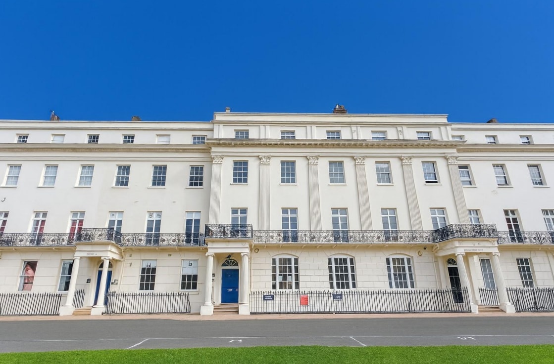 17 Waterloo Pl, Leamington Spa to rent Building Photo- Image 1 of 3