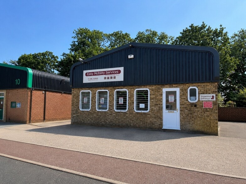 9 Peartree Rd, Stanway for sale - Building Photo - Image 1 of 9