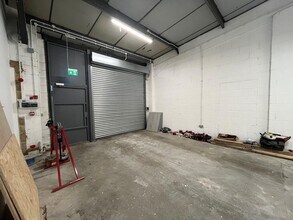 Crittall Rd, Witham to rent Interior Photo- Image 2 of 8