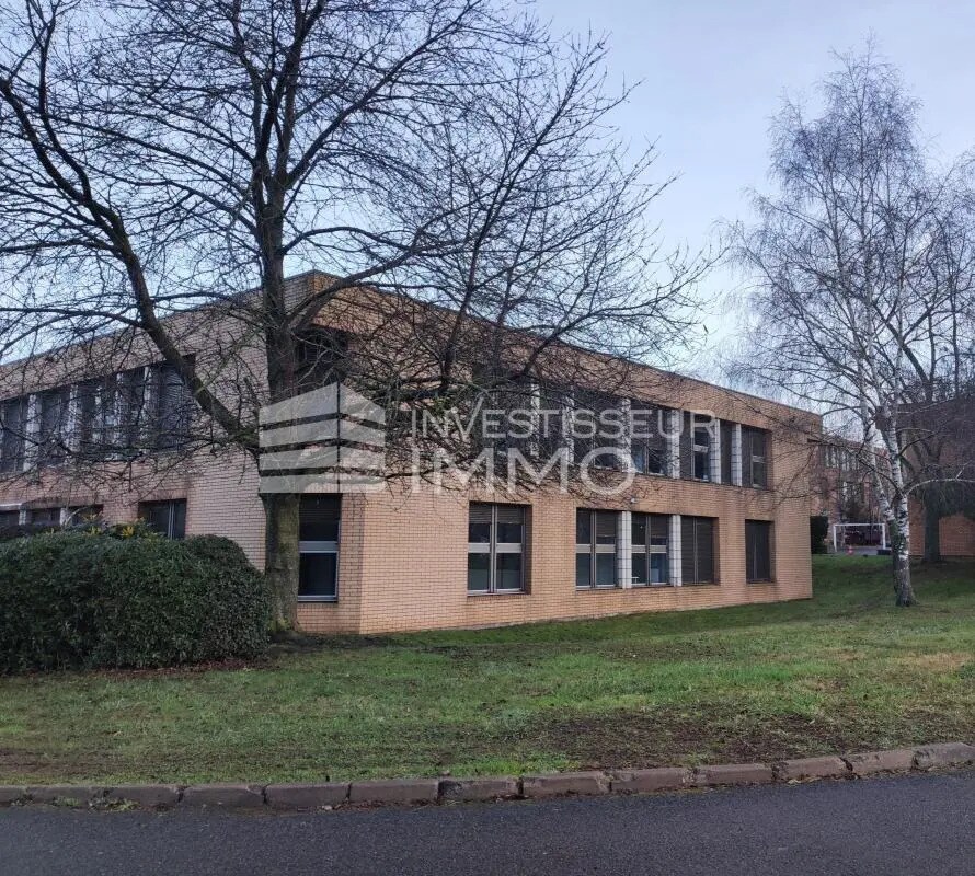 Vente Bureaux 892 m² - Photo 1