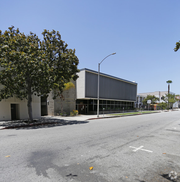 621 S Westmoreland Ave, Los Angeles, CA for sale - Building Photo - Image 1 of 1