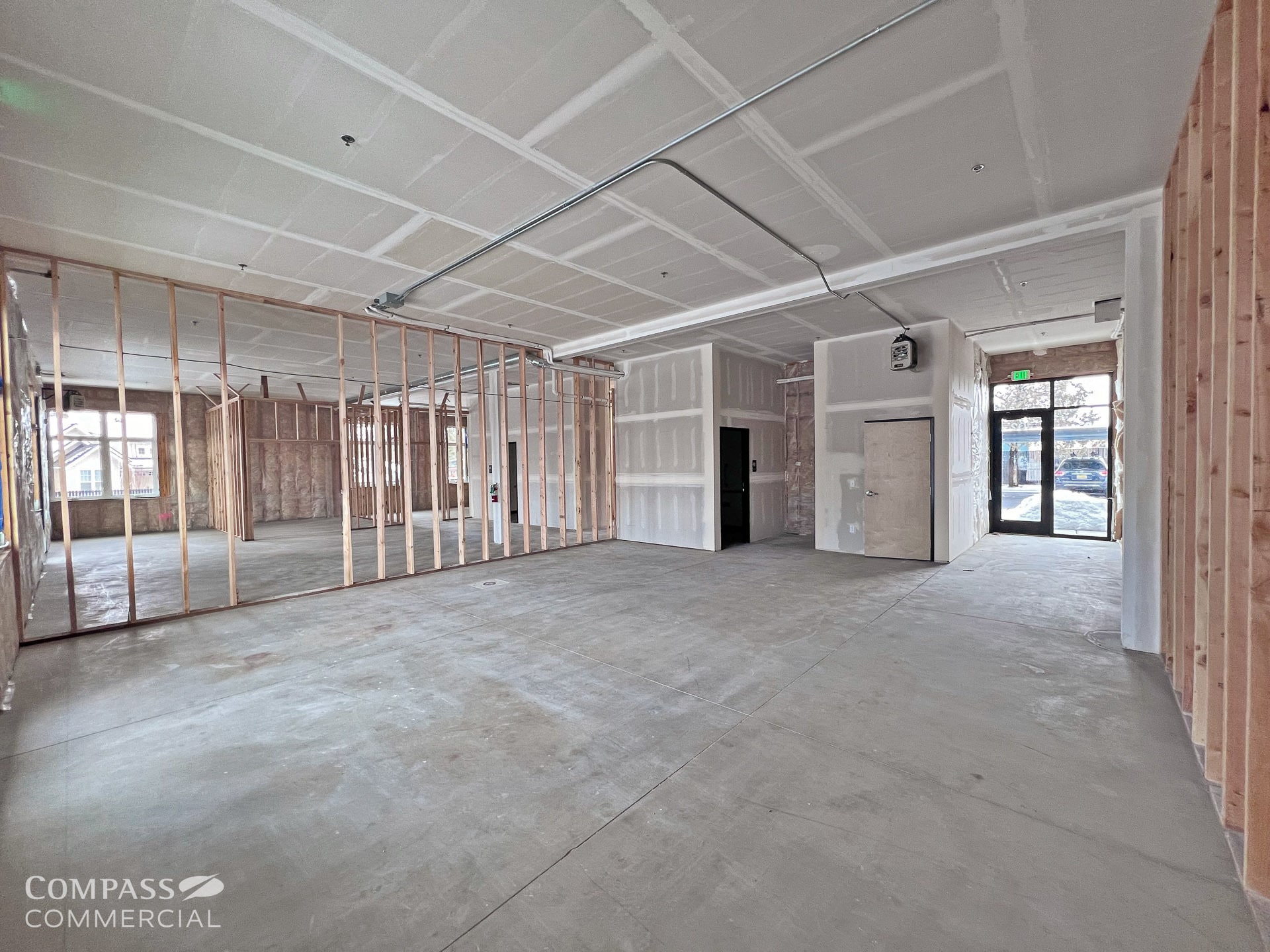 100 Lundgren Mill Dr, Sisters, OR to rent Interior Photo- Image 1 of 1