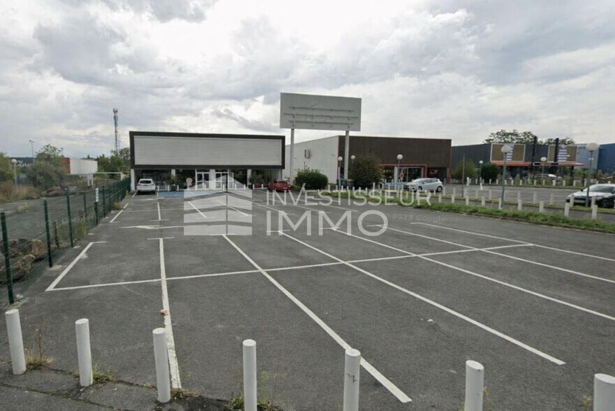 Retail in Claye Souilly to rent - Building Photo - Image 2 of 3